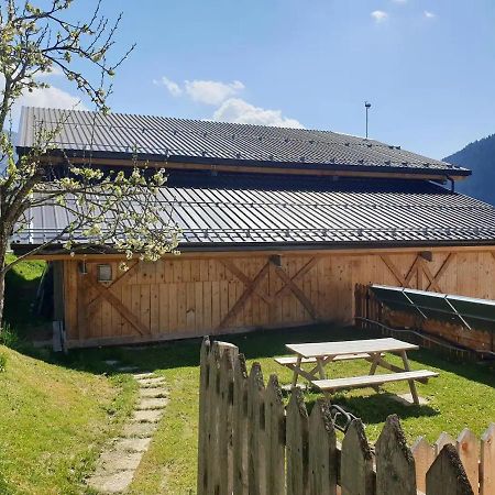 App. Monte Pore - Agriturismo La Majon Colle Santa Lucia Luaran gambar