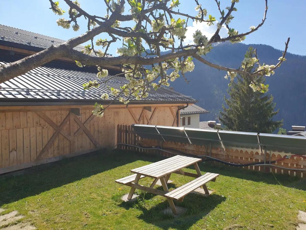 App. Monte Pore - Agriturismo La Majon Colle Santa Lucia Luaran gambar