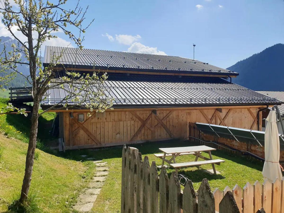App. Monte Pore - Agriturismo La Majon Colle Santa Lucia Luaran gambar
